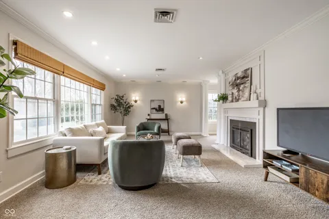 $550,000 | 6930 Oak Lane, Indianapolis, IN 46220