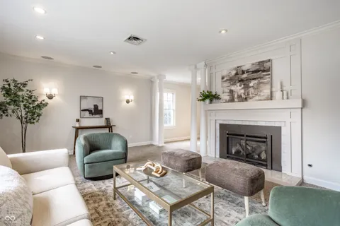 $550,000 | 6930 Oak Lane, Indianapolis, IN 46220