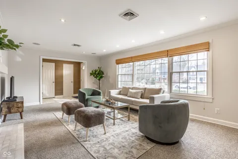 $550,000 | 6930 Oak Lane, Indianapolis, IN 46220