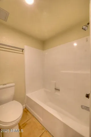 $1,100 | 740 West Elm Street, Unit 214, Phoenix, AZ 85013