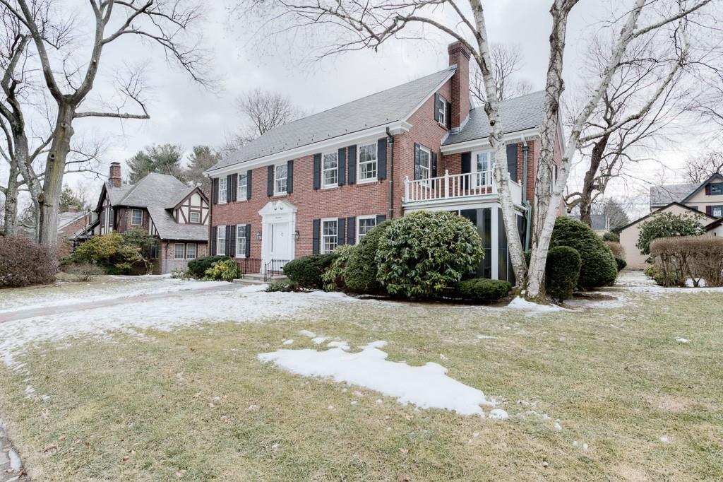 17 Rittenhouse Road Worcester, MA 01602 - Photo 1 of 42 Gallery Image 1