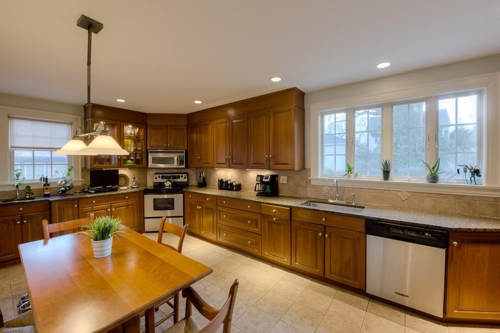 17 Rittenhouse Road Worcester, MA 01602 - Photo 20 of 42 Gallery Image 20