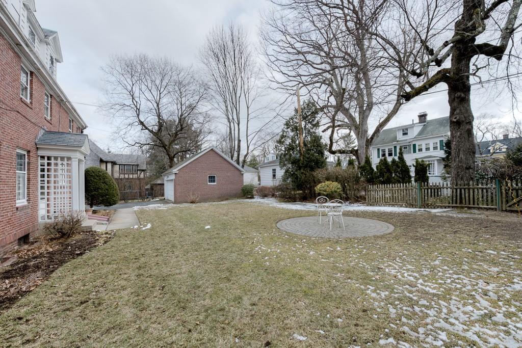 17 Rittenhouse Road Worcester, MA 01602 - Photo 8 of 42 Gallery Image 8