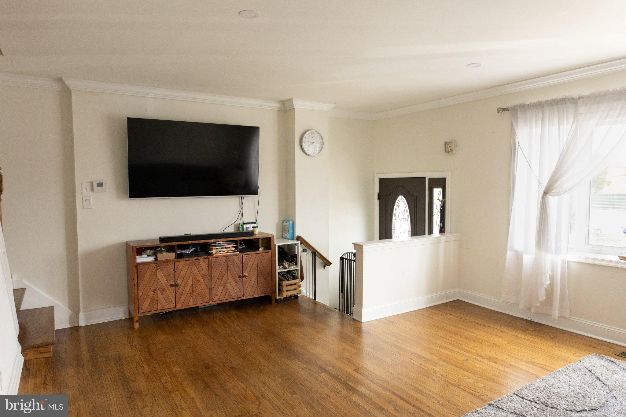 12626 Chilton Road Philadelphia, PA 19154 - Photo 4 of 43 Bright and airy living space awaits.