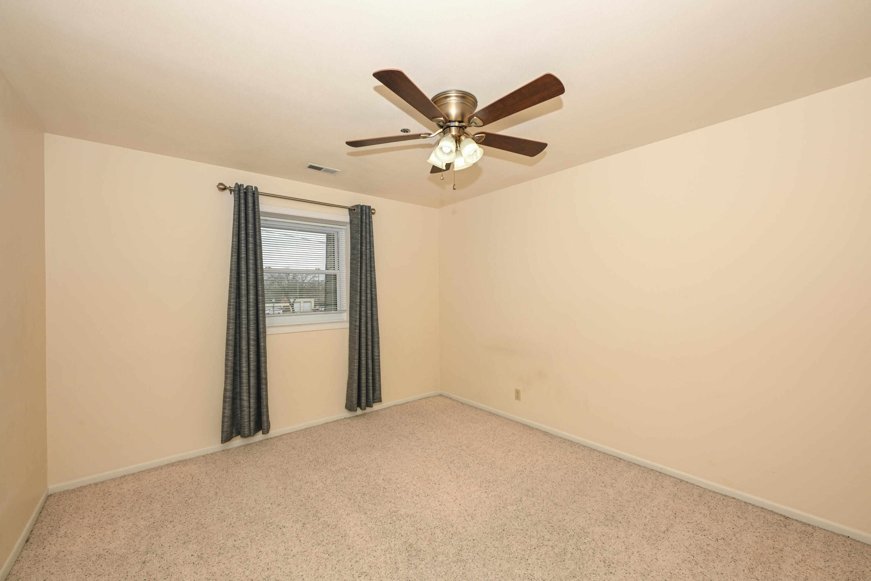 12765 West Hampton Avenue, Unit 207 Butler, WI 53007 - Photo 17 of 36 Photo (22)