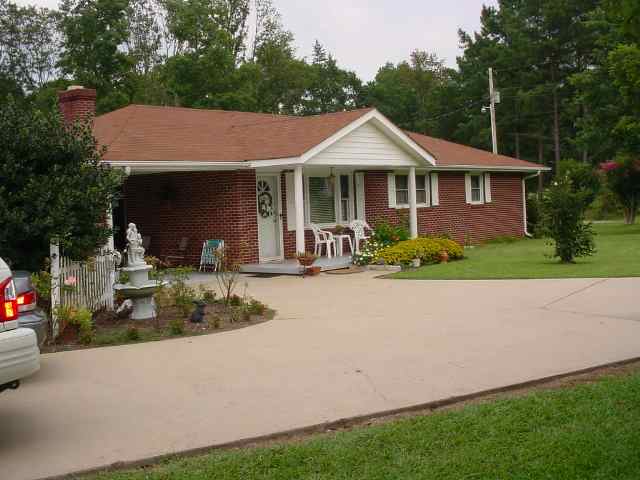 203 Pine Grove Road Anderson, SC 29624 - Photo 1 of 4 Gallery Image 1