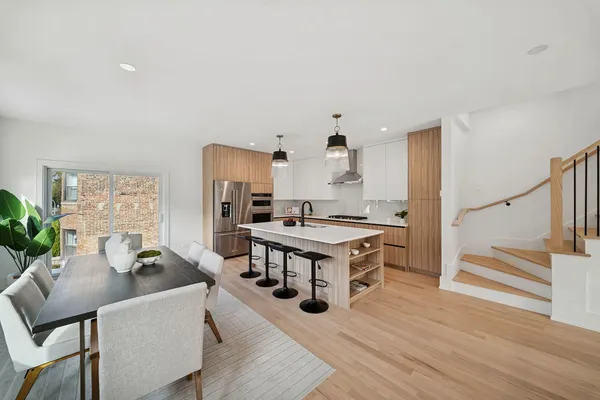 $839,000 | 706 East 41st Street, Chicago, IL 60653