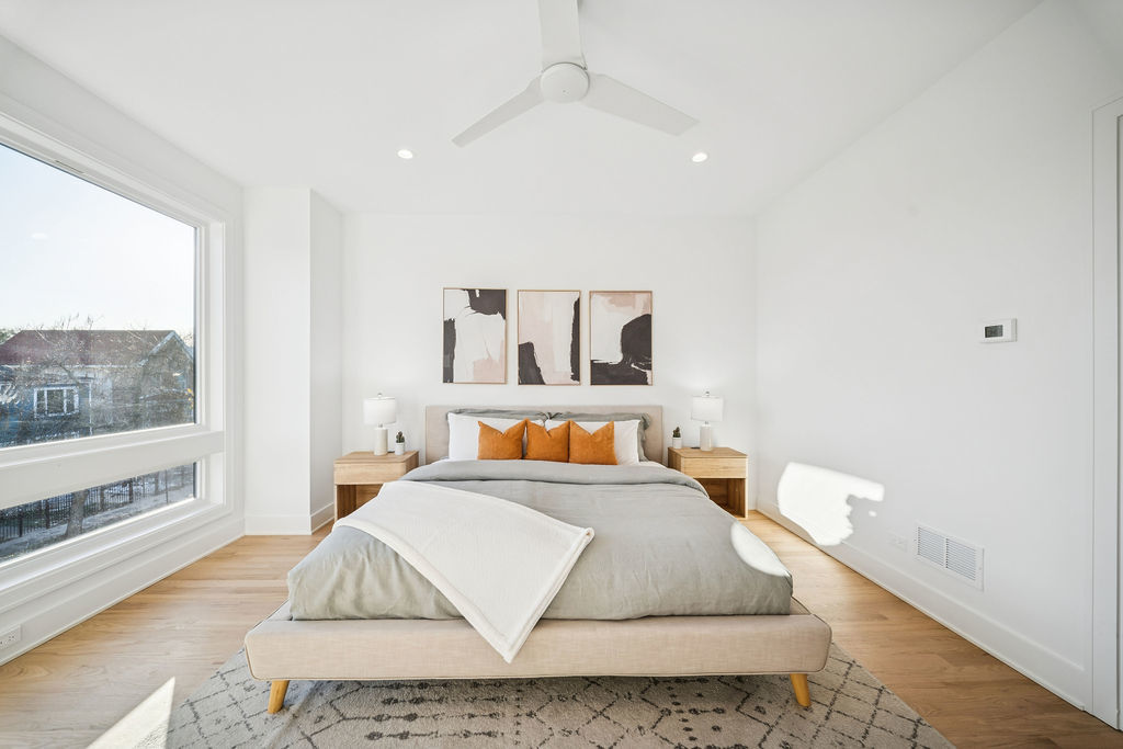 706 East 41st Street Chicago, IL 60653 - Photo 19 of 35