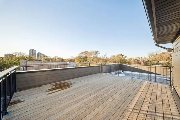 $839,000 | 706 East 41st Street, Chicago, IL 60653