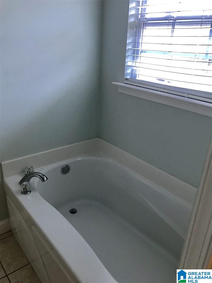 308 Creekside Lane Pelham, AL 35124 - Photo 13 of 24