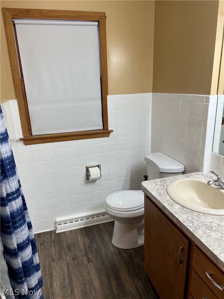 5887 Ryan Road Medina, OH 44256 - Photo 6 of 24 Bathroom