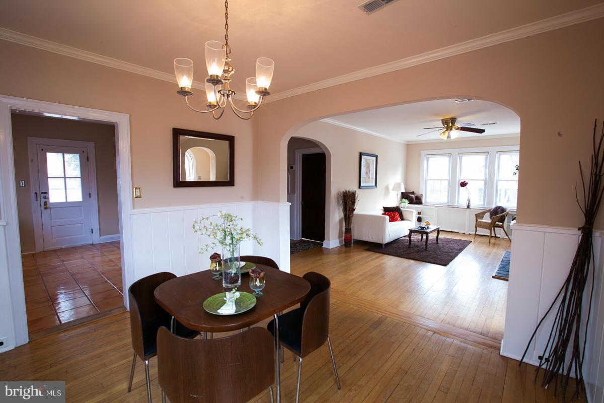628 Anneslie Road Baltimore, MD 21212 - Photo 6 of 30 Dining Room