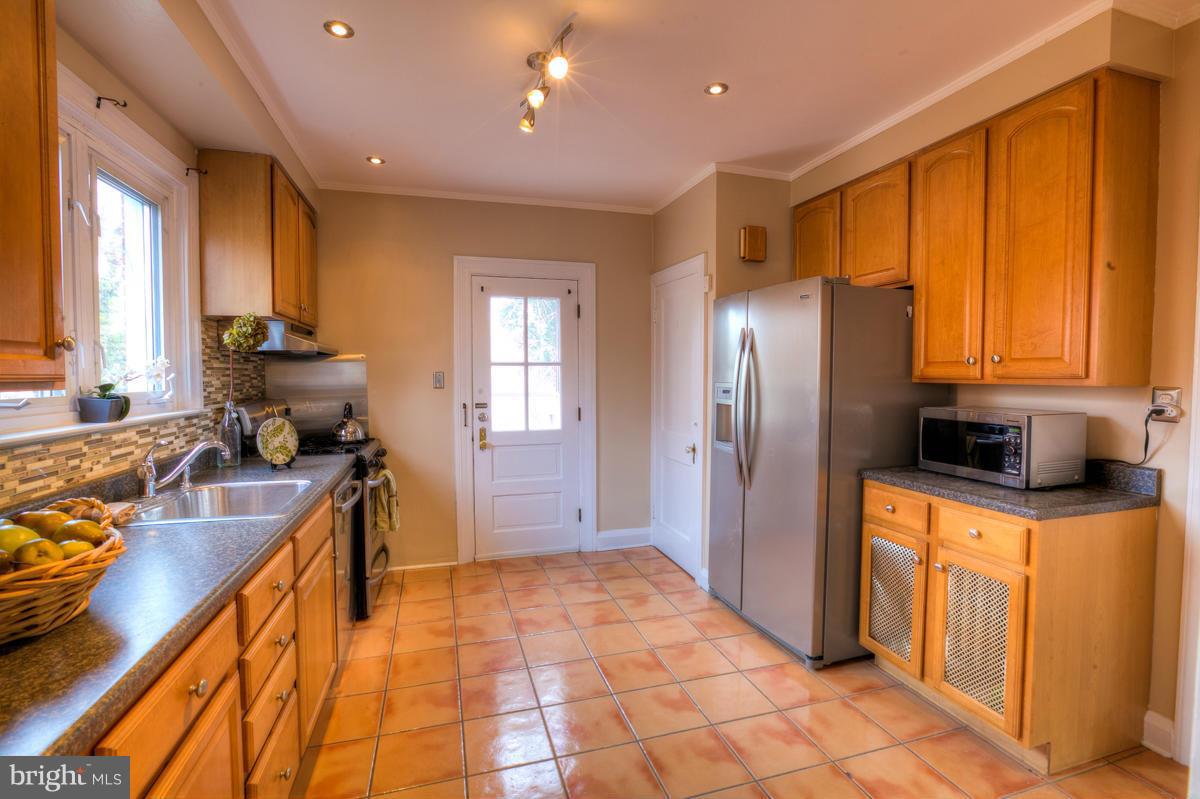 628 Anneslie Road Baltimore, MD 21212 - Photo 8 of 30 Kitchen