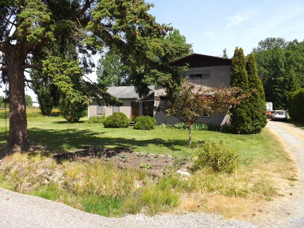 12891 Satterlee Road Anacortes, WA 98221 - Photo 2 of 14 Gallery Image 2