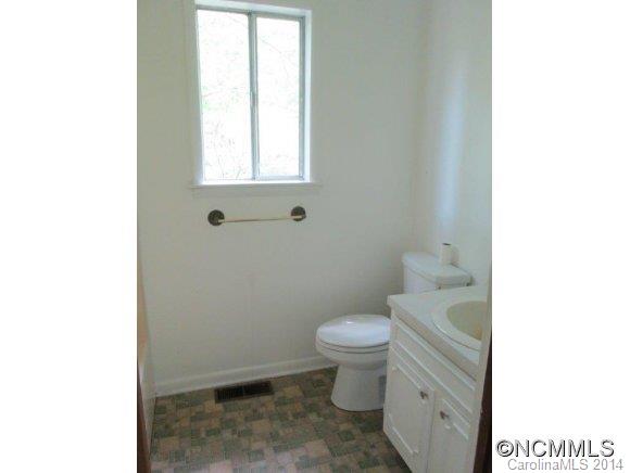 2 Charlie Riddle Lane Swannanoa, NC 28778 - Photo 13 of 24 Gallery Image 13