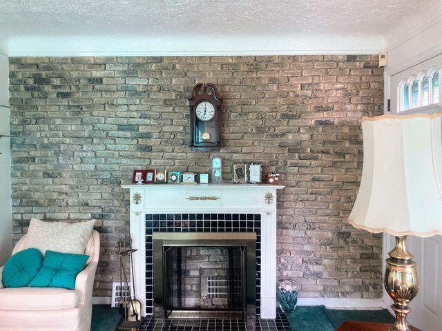 332 Campbell Street River Rouge, MI 48218 - Photo 5 of 29 10028309825-IMG_2106