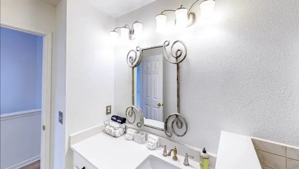 $2,450 | 200 Ashford Park Boulevard, Buda, TX 78610