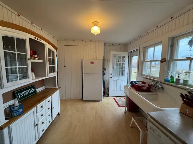 $4,285 | 21 N Walk, Riverhead, NY 11901