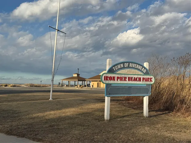 $4,285 | 21 N Walk, Riverhead, NY 11901