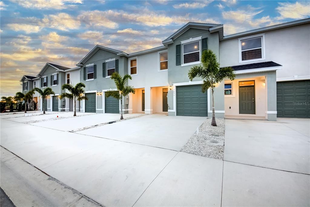 12723 Iris Blossom Road Sarasota, FL 34238 - Photo 2 of 24