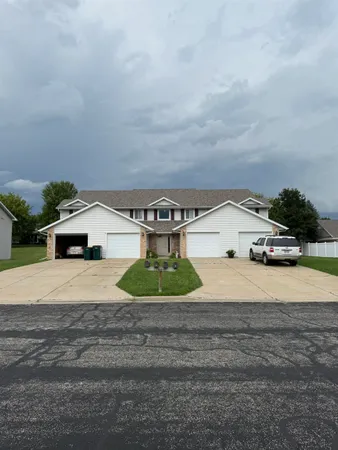 $1,250 | 601 West Blackhawk Drive, Unit 1, Fort Atkinson, WI 53538
