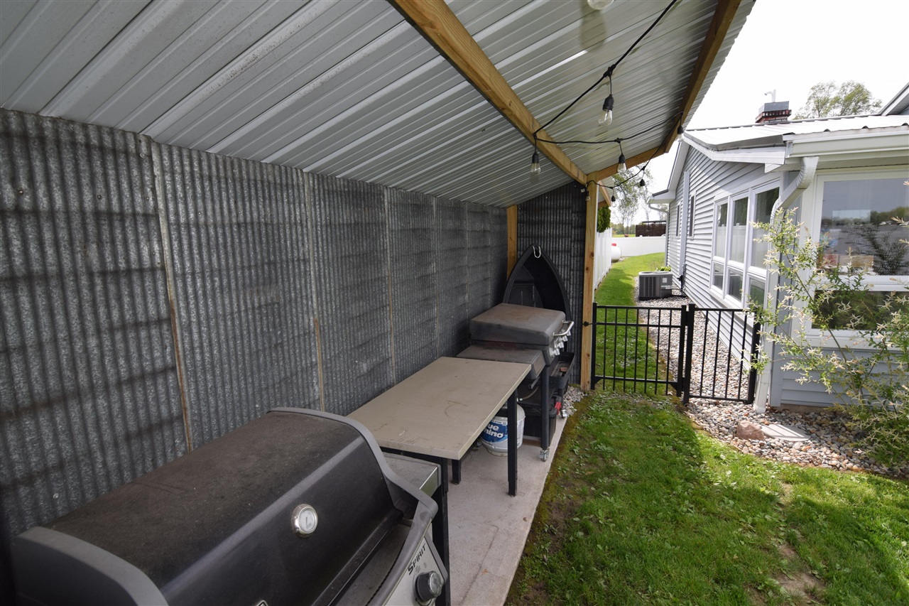 912 West Shore Road Bronson, MI 49028 - Photo 37 of 41