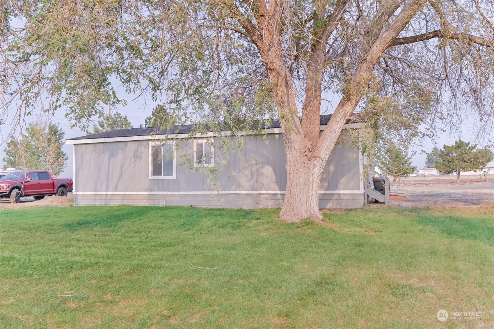 4898 Stratford Road Northeast Moses Lake, WA 98837 - Photo 4 of 40 Gallery Image 4