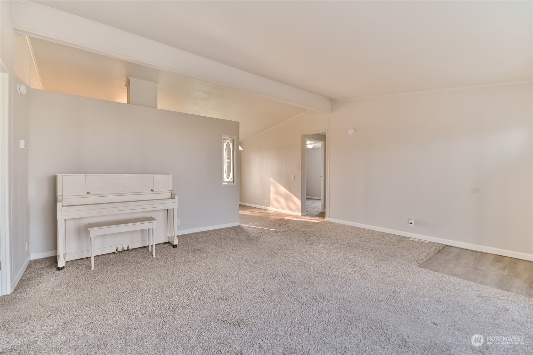4898 Stratford Road Northeast Moses Lake, WA 98837 - Photo 8 of 40 Gallery Image 8