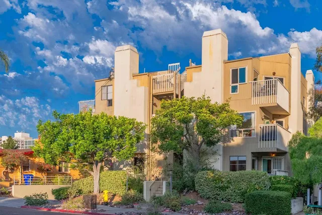 $675,000 | 4055 Eagle Street, Unit 102, San Diego, CA 92103