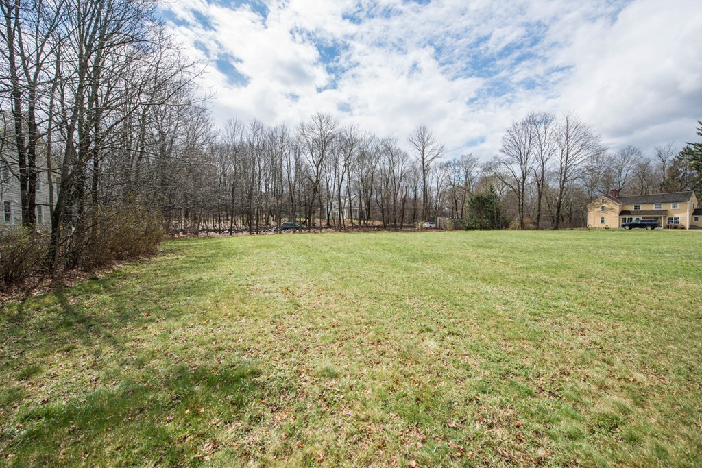 819 Boston Post Road Weston, MA 02493 - Photo 3 of 11