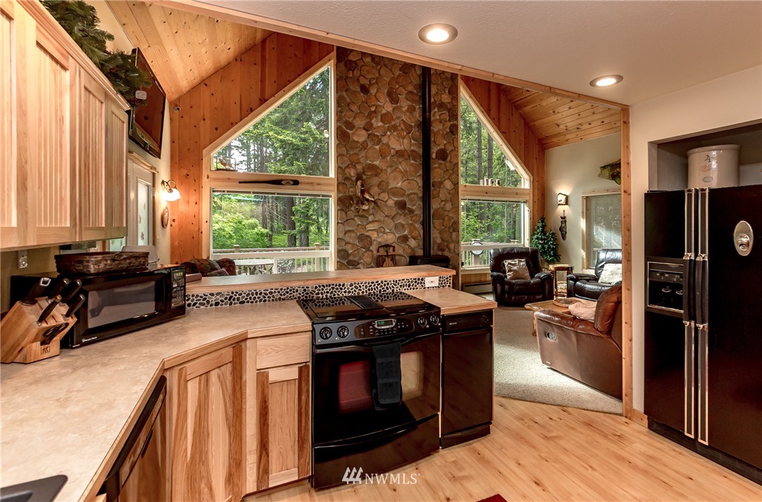 31 Rally Way Easton, WA 98925 - Photo 7 of 24 Gallery Image 7