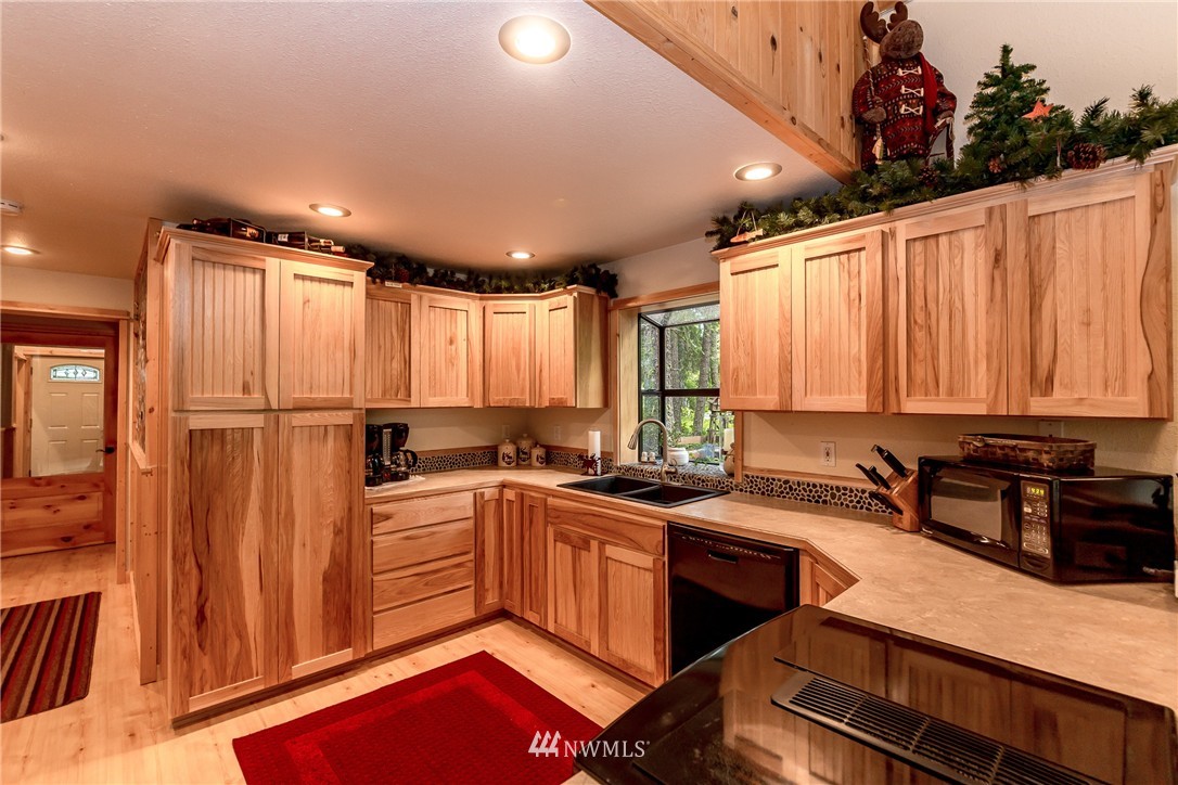 31 Rally Way Easton, WA 98925 - Photo 8 of 24 Gallery Image 8