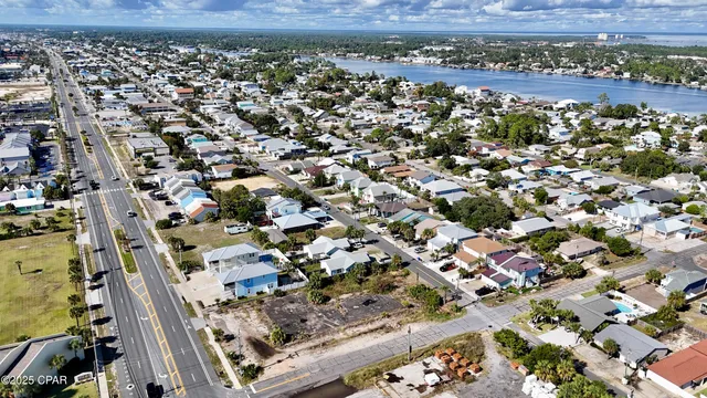 $1,500,000 | 5518 Thomas Drive, Panama City, FL 32408