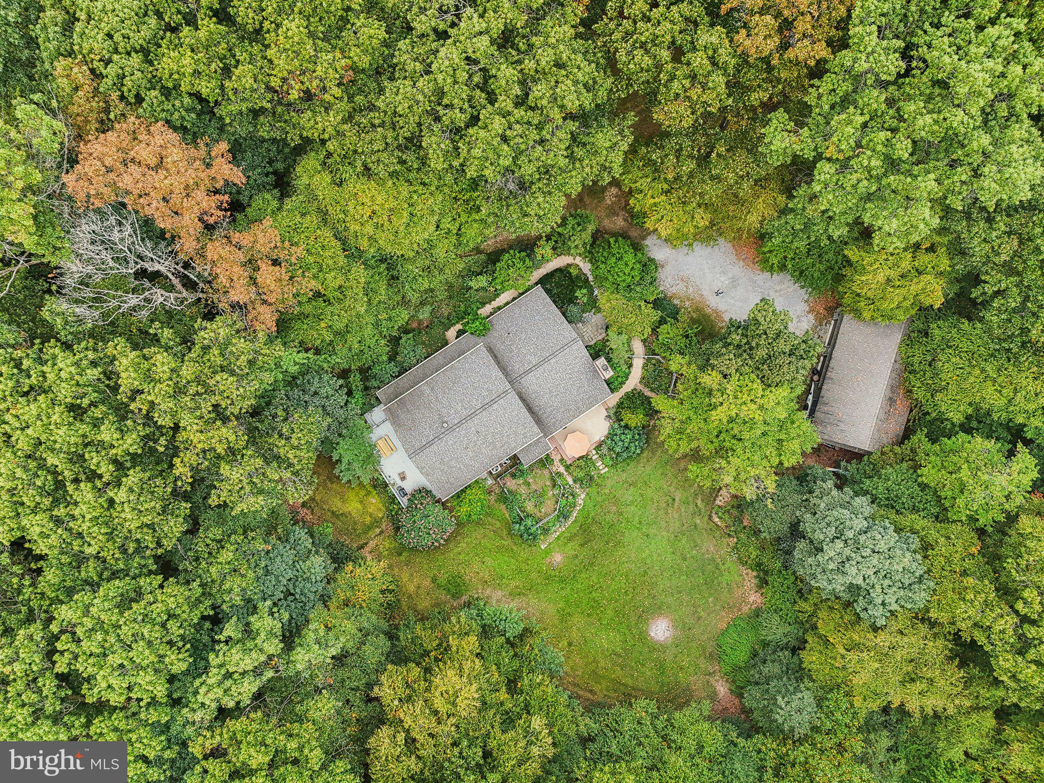 1076 Kings Row Road Oxford, PA 19363 - Photo 1 of 85 Drone view