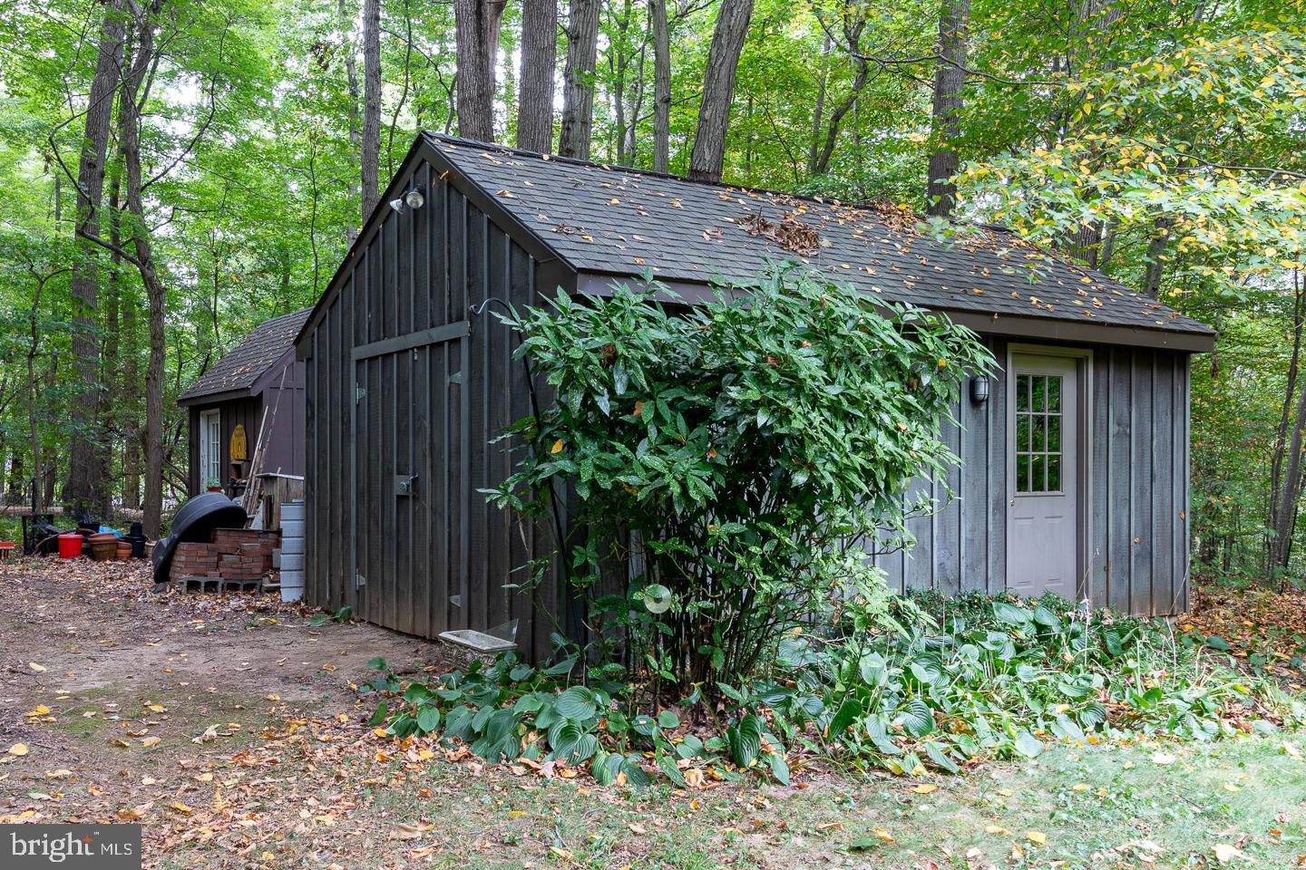 1076 Kings Row Road Oxford, PA 19363 - Photo 13 of 85 Large storage shed