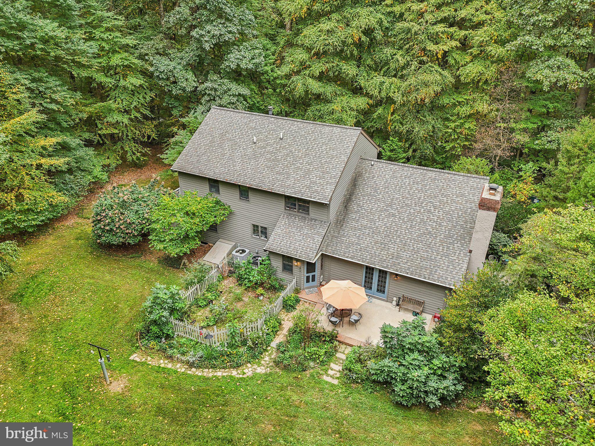 1076 Kings Row Road Oxford, PA 19363 - Photo 67 of 85 Rear Aerial