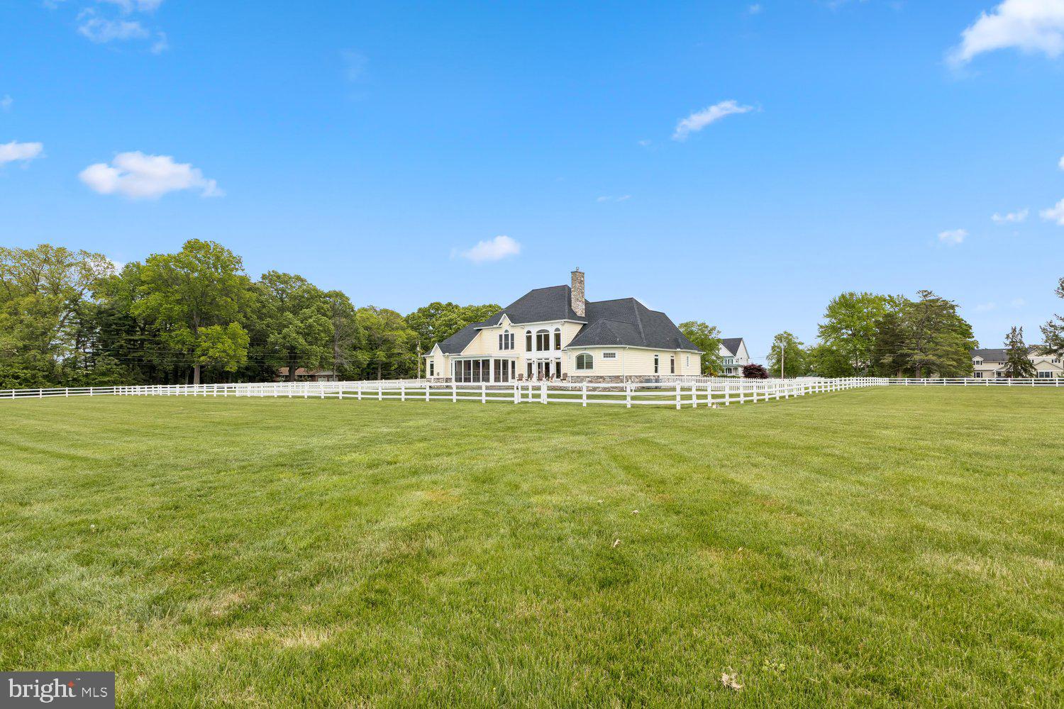 313 Wye Road Queenstown, MD 21658 - Photo 22 of 132 Spacious estate with lush green surroundings.