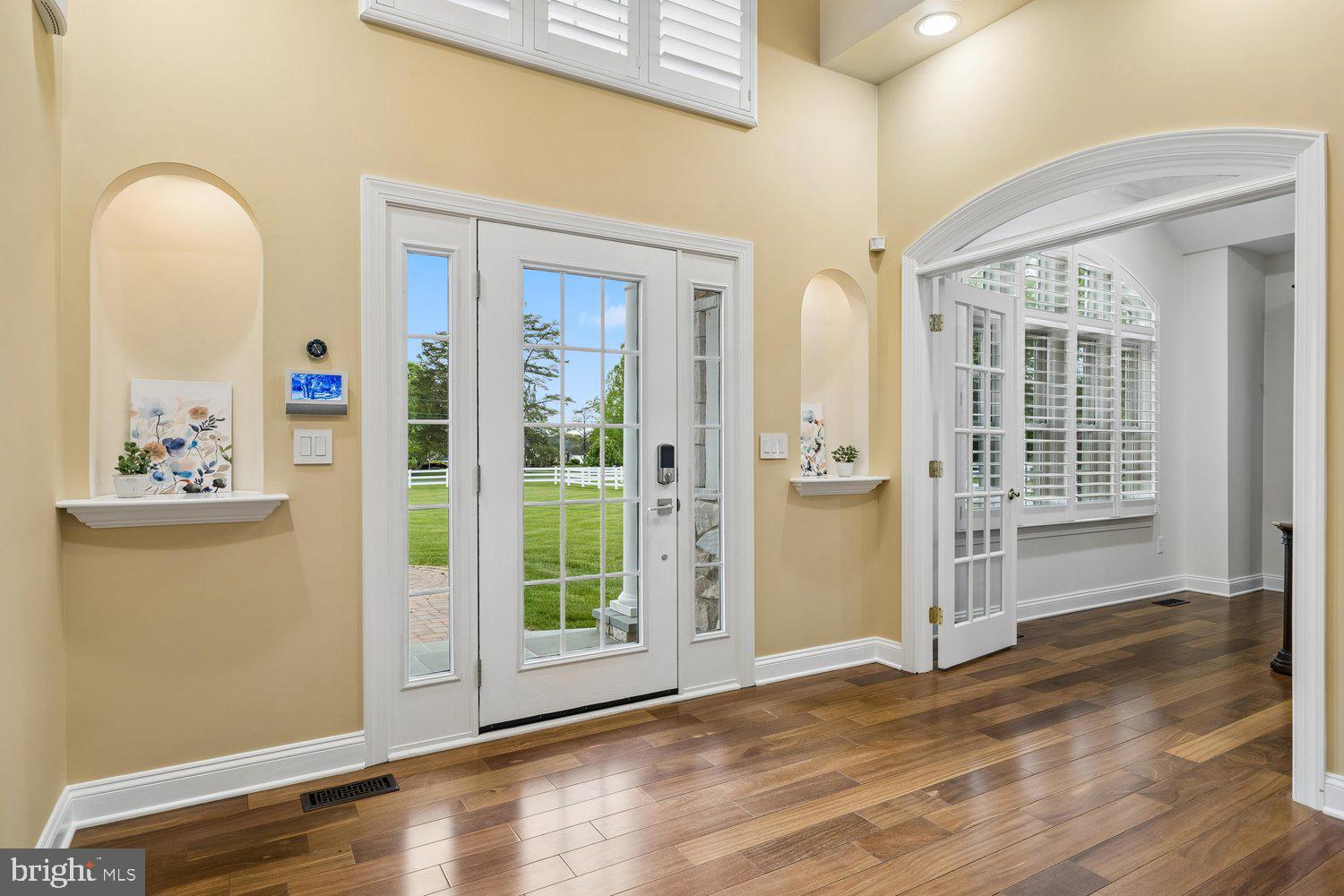 313 Wye Road Queenstown, MD 21658 - Photo 30 of 132 Inviting entryway with natural light and charm.