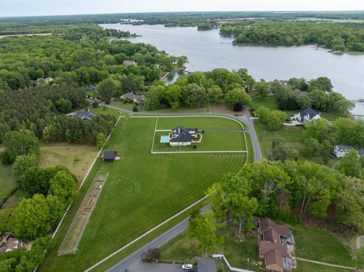 313 Wye Road Queenstown, MD 21658 - Photo 9 of 132 Lush river view retreat with expansive grounds.