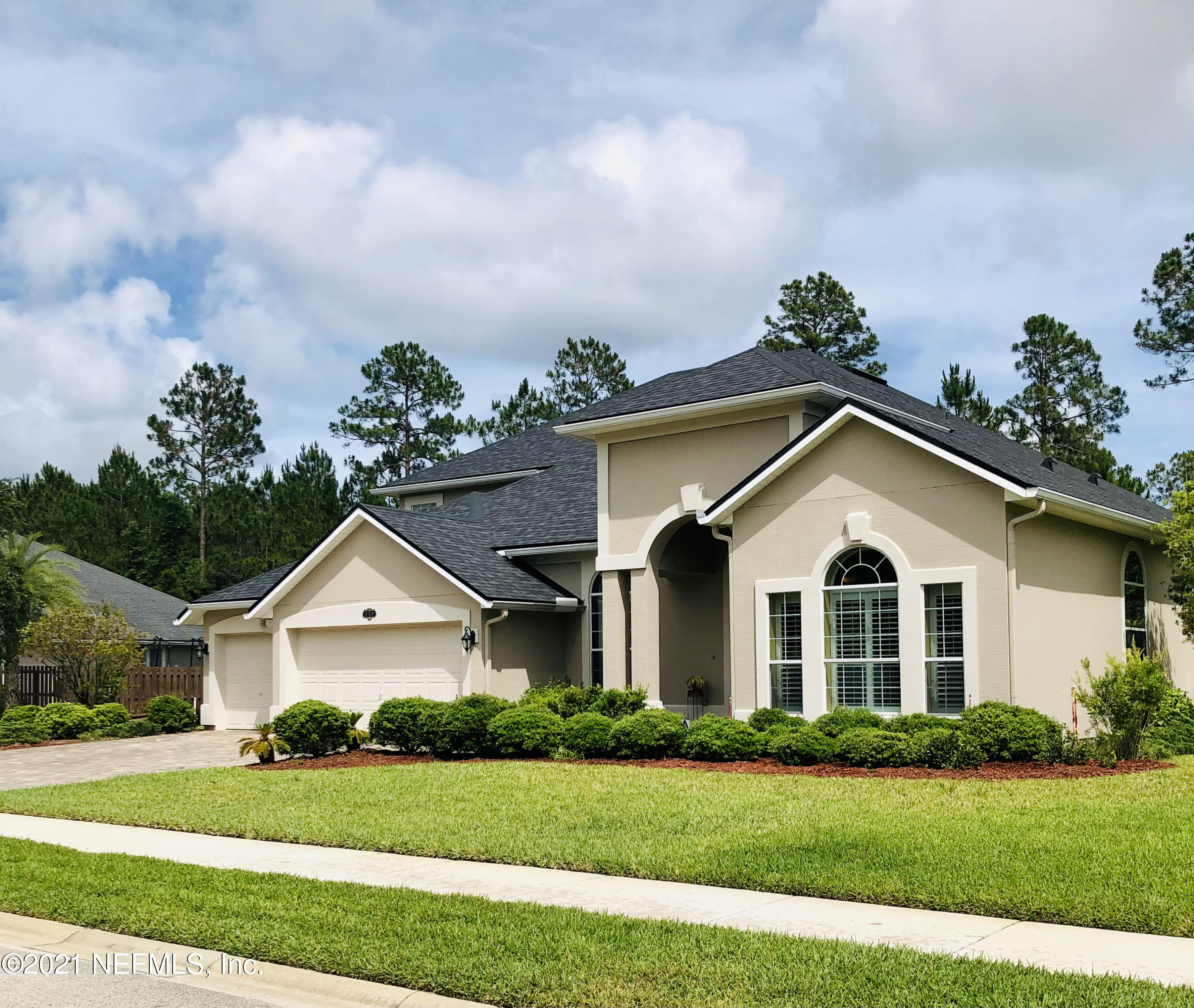 132 North Atherley Road St. Augustine, FL 32092 - Photo 1 of 40 a front view of a house with a yard