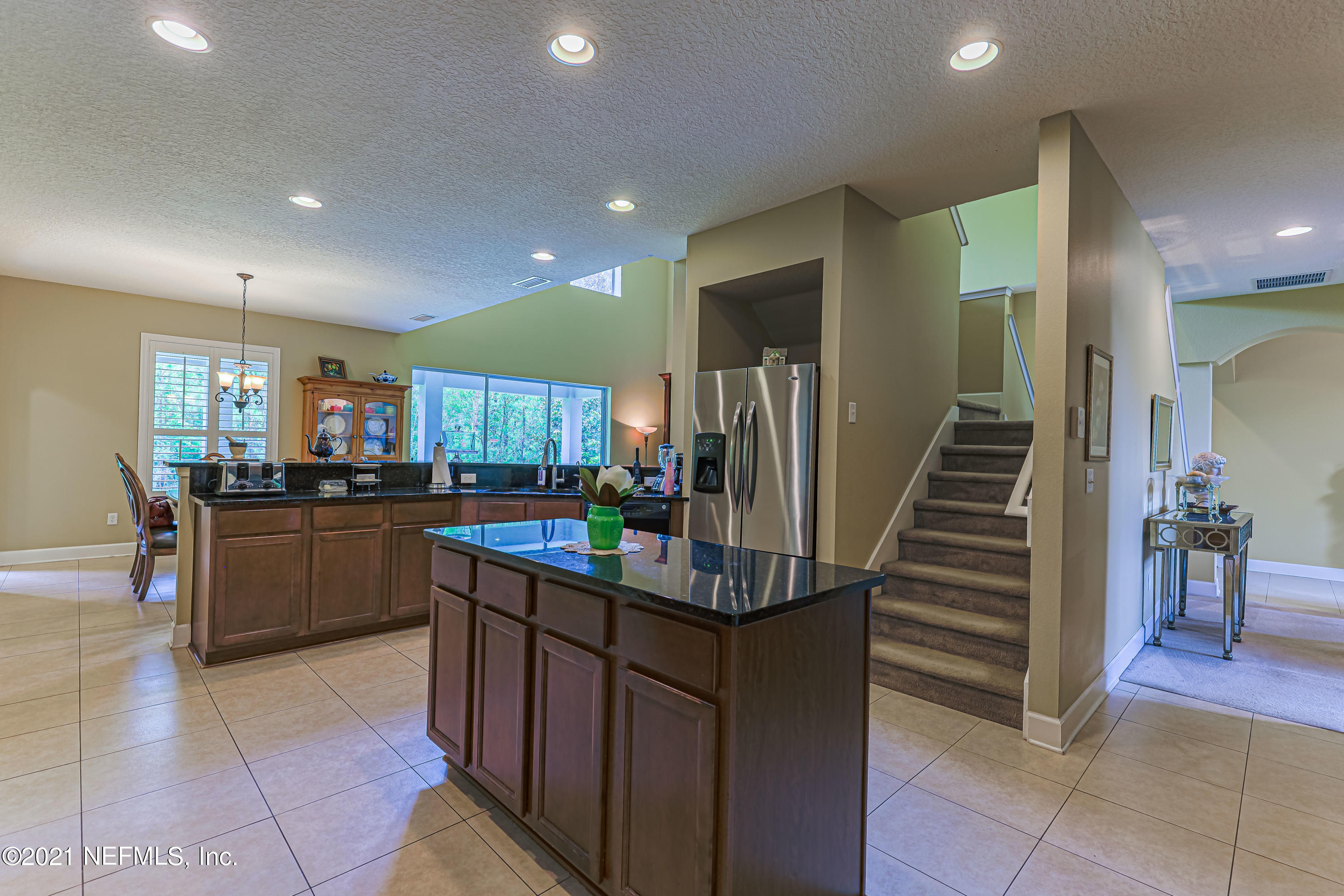 132 North Atherley Road St. Augustine, FL 32092 - Photo 13 of 40 a kitchen with lots of counter top space