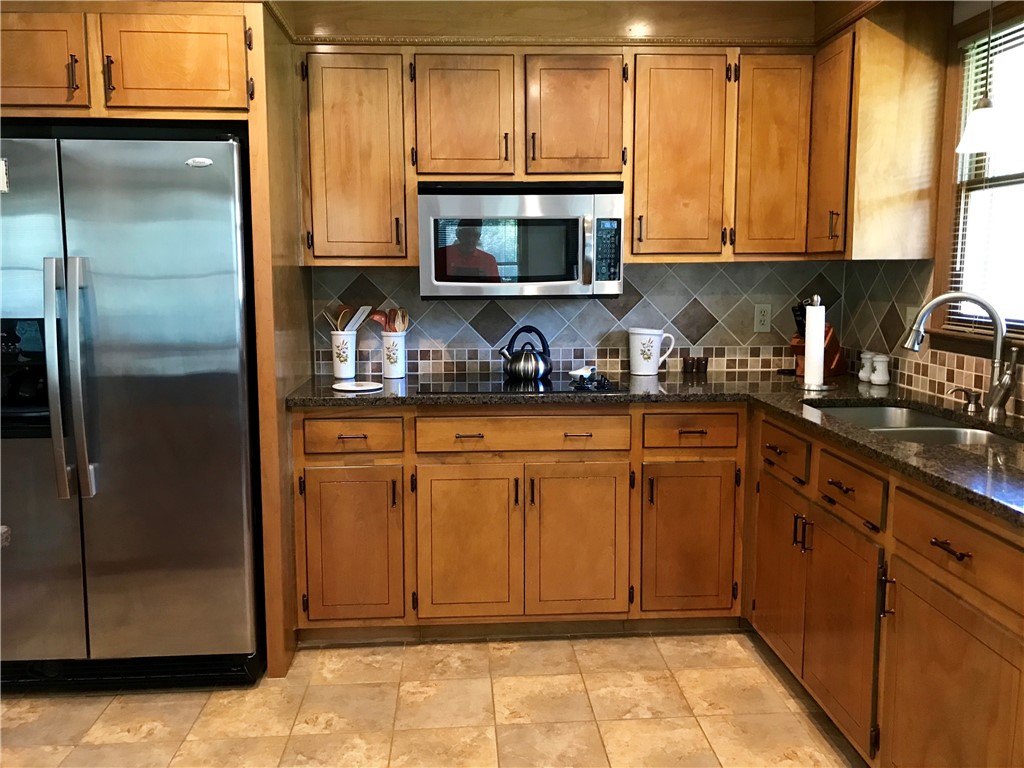 694 Pinewood Drive Pendleton, SC 29670 - Photo 17 of 38