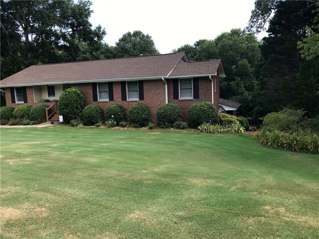 694 Pinewood Drive Pendleton, SC 29670 - Photo 3 of 38