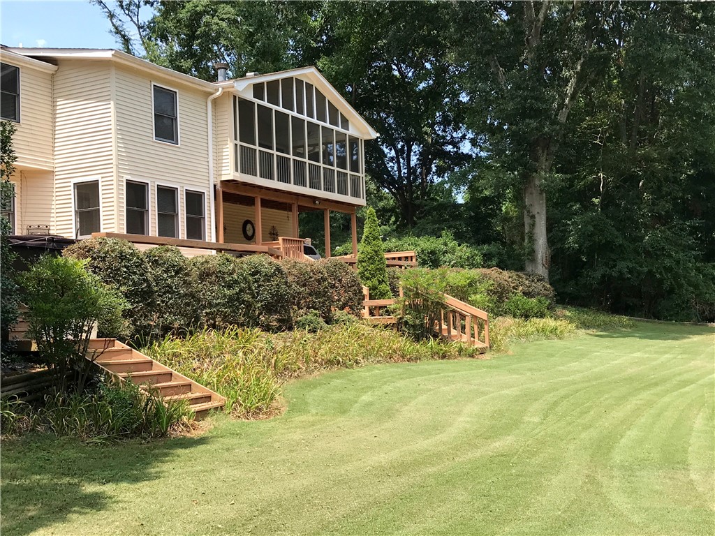 694 Pinewood Drive Pendleton, SC 29670 - Photo 9 of 38