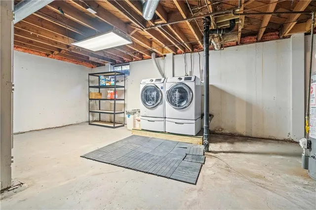 $301,000 | 2004 West 72nd Terrace, Prairie Village, KS 66208