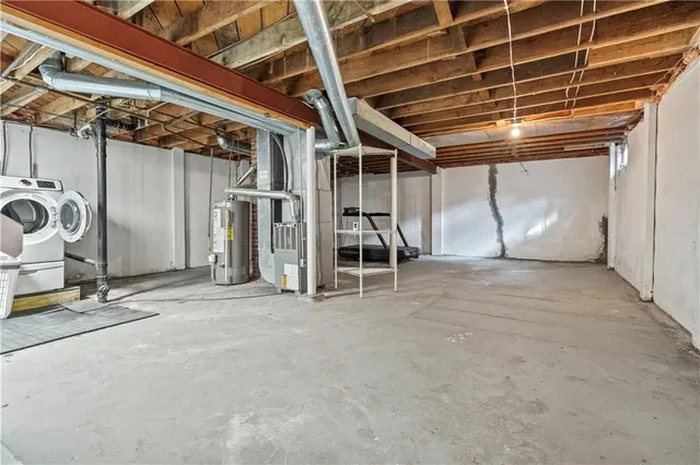 $301,000 | 2004 West 72nd Terrace, Prairie Village, KS 66208