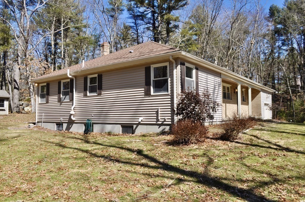 124 Hopkinton Road Upton, MA 01568 - Photo 16 of 40 Gallery Image 16