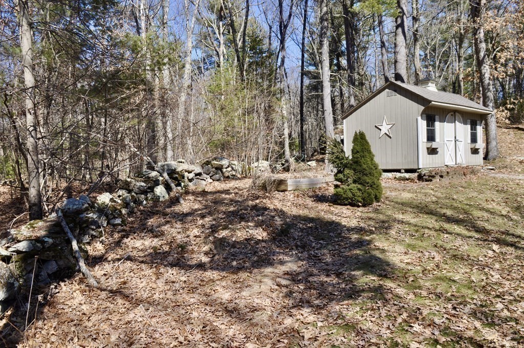124 Hopkinton Road Upton, MA 01568 - Photo 18 of 40 Gallery Image 18