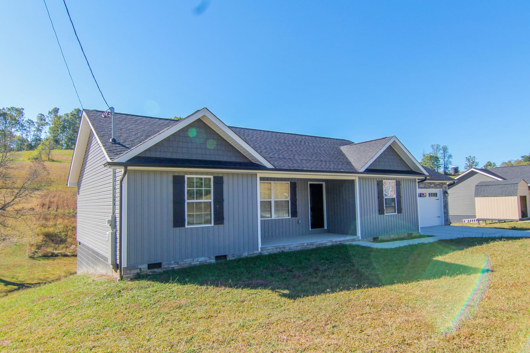 402 Hubbs Grove Road Maynardville, TN 37807 - Photo 3 of 21