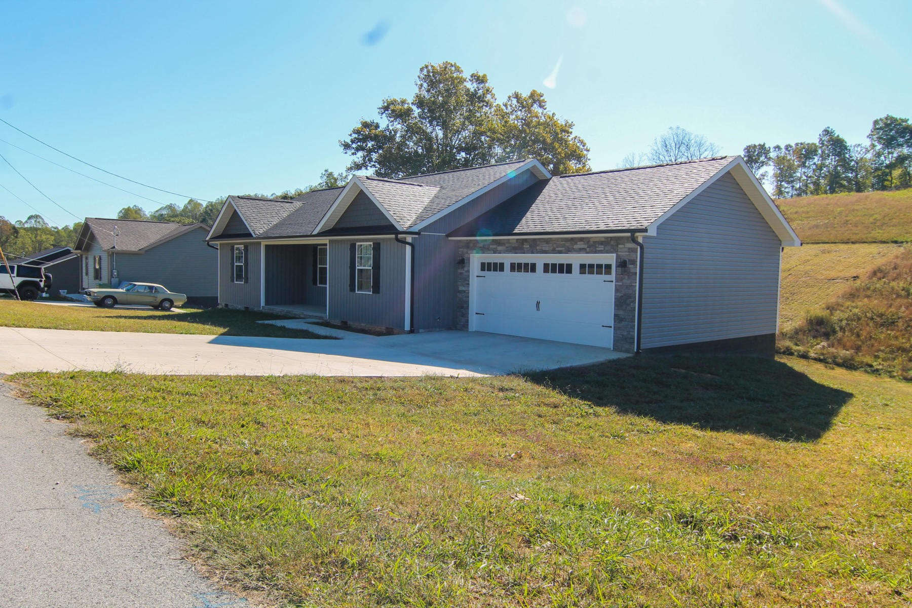 402 Hubbs Grove Road Maynardville, TN 37807 - Photo 4 of 21